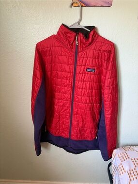 Patagonia Red Jacket with Purple Panels - MENS